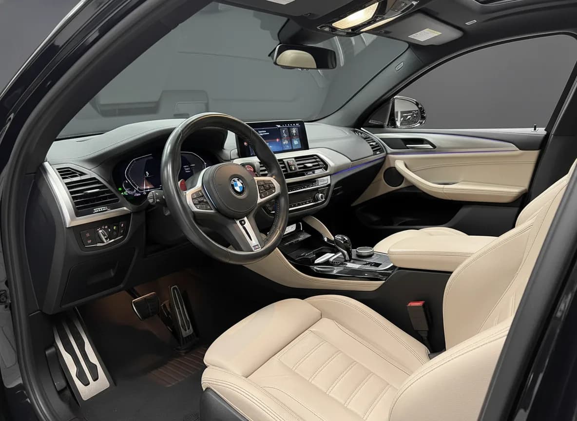 Car image 6